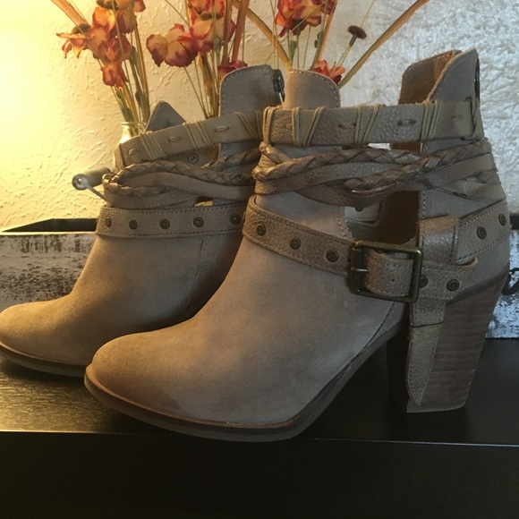 naughty monkey Shoes - Naughty Monkey 🐒 size 7 new worn once booties